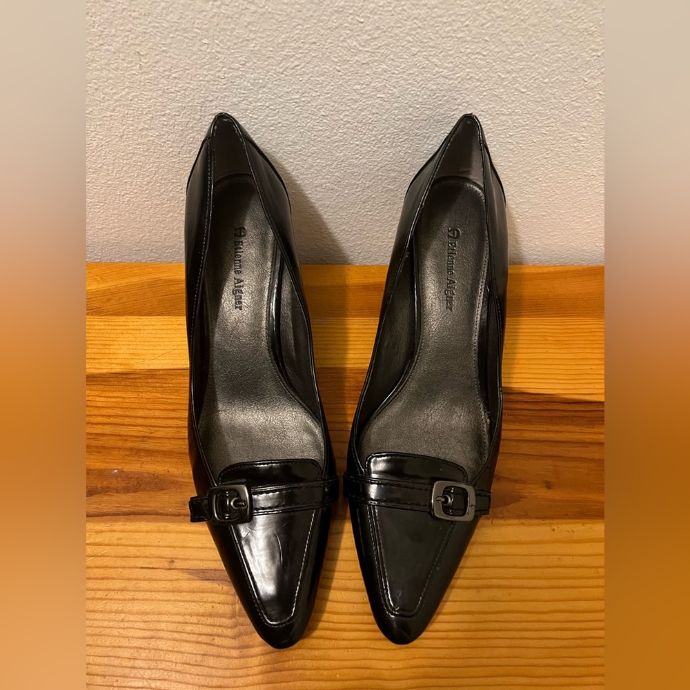 Etienne Aigner Black patent women size 11 narrow shoe with a heel